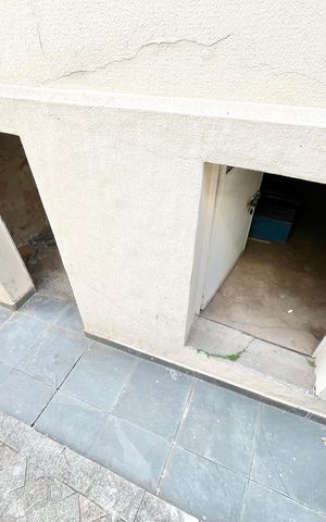 Casa à venda com 246m², 5 quartos e 3 vagas Casa à venda com 246m², 5 quartos e 3 vagasporão