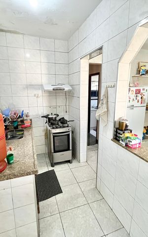 Casa à venda com 246m², 5 quartos e 3 vagas Casa à venda com 246m², 5 quartos e 3 vagasCozinha