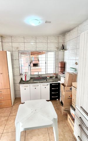Casa à venda com 246m², 5 quartos e 3 vagas Casa à venda com 246m², 5 quartos e 3 vagasCozinha 2 casa 2