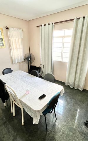 Casa à venda com 246m², 5 quartos e 3 vagas Casa à venda com 246m², 5 quartos e 3 vagasSala de Jantar