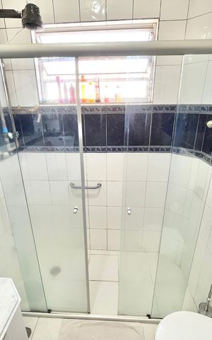 Casa à venda com 246m², 5 quartos e 3 vagas Casa à venda com 246m², 5 quartos e 3 vagasBanheiro 2