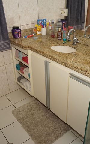 Casa para alugar com 127m², 3 quartos e 2 vagasBanheiro
