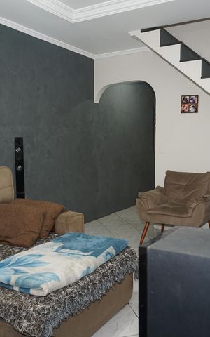 Casa para alugar com 127m², 3 quartos e 2 vagasSala