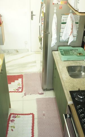 Apartamento à venda com 48m², 2 quartos e 1 vagaCozinha e Área de Serviço