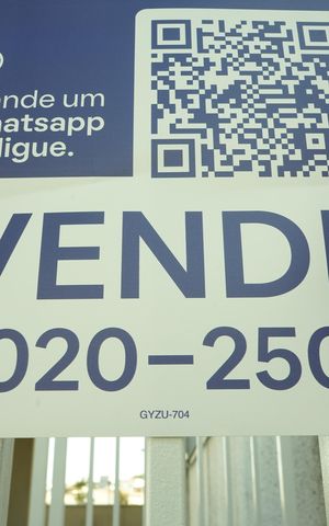 Apartamento à venda com 48m², 2 quartos e 1 vagaPlaca GYZU-704