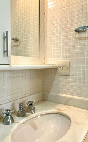 Apartamento para alugar com 51m², 2 quartos e 1 vaga Apartamento para alugar com 51m², 2 quartos e 1 vagaBanheiro