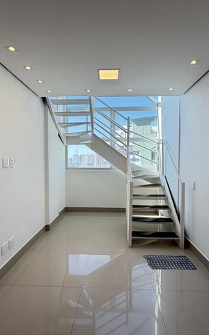 Apartamento à venda com 138m², 3 quartos e 2 vagas Apartamento à venda com 138m², 3 quartos e 2 vagasSala