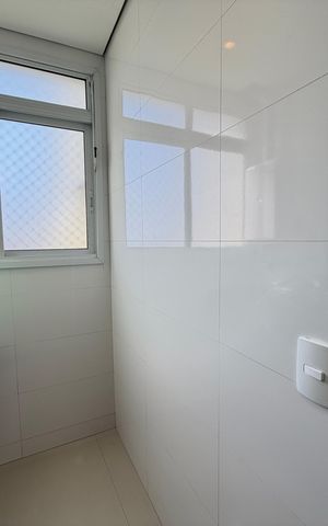Apartamento à venda com 138m², 3 quartos e 2 vagas Apartamento à venda com 138m², 3 quartos e 2 vagasÁrea de Serviço