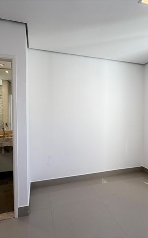 Apartamento à venda com 138m², 3 quartos e 2 vagas Apartamento à venda com 138m², 3 quartos e 2 vagassuite