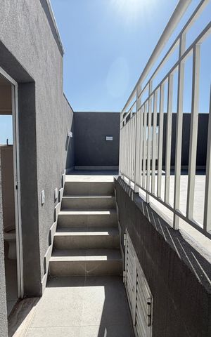 Apartamento à venda com 138m², 3 quartos e 2 vagas Apartamento à venda com 138m², 3 quartos e 2 vagasPiscina