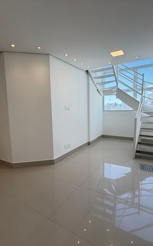 Apartamento à venda com 138m², 3 quartos e 2 vagas Apartamento à venda com 138m², 3 quartos e 2 vagasSala