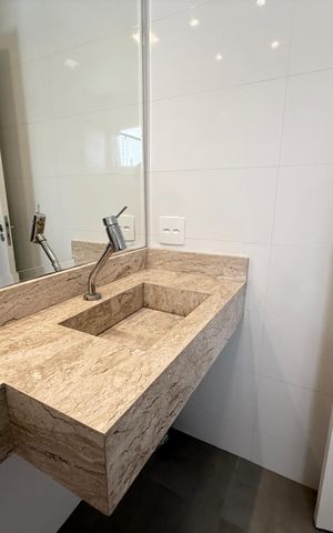Apartamento à venda com 138m², 3 quartos e 2 vagas Apartamento à venda com 138m², 3 quartos e 2 vagasBanheiro da Suíte