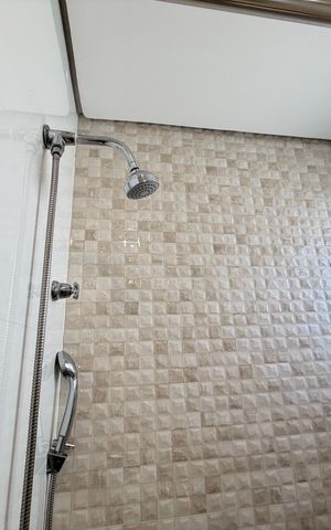 Apartamento à venda com 138m², 3 quartos e 2 vagas Apartamento à venda com 138m², 3 quartos e 2 vagasBanheiro da Suíte