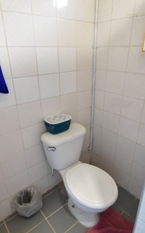 Casa à venda com 115m², 2 quartos e 1 vagaBanheiro de serviço