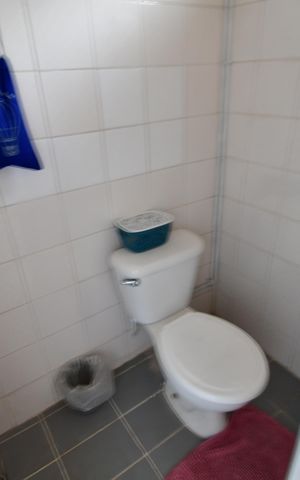 Casa à venda com 115m², 2 quartos e 1 vagaBanheiro de serviço