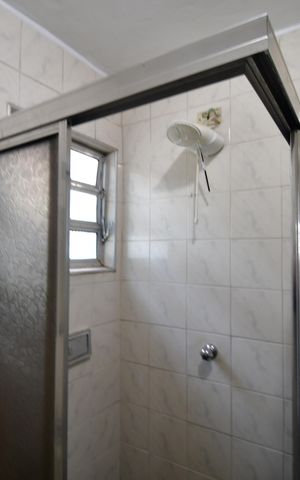 Casa à venda com 115m², 2 quartos e 1 vagaBanheiro
