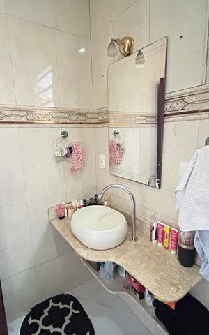 Casa para alugar com 210m², 4 quartos e 1 vagaBanheiro Social