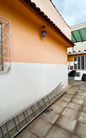 Casa para alugar com 210m², 4 quartos e 1 vagaÁrea externa