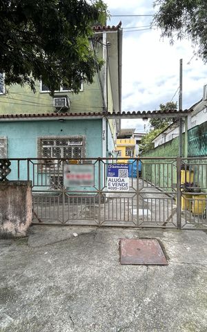 Casa para alugar com 78m², 2 quartos e 1 vagaFachada + placa