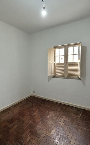 Casa para alugar com 78m², 2 quartos e 1 vagaQuarto 1