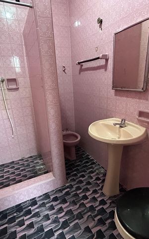 Casa para alugar com 78m², 2 quartos e 1 vagaBanheiro