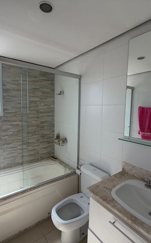 Apartamento à venda com 128m², 3 quartos e 3 vagas Apartamento à venda com 128m², 3 quartos e 3 vagasBanheiro