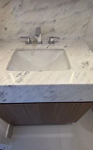 Apartamento para alugar com 41m², 1 quarto e 1 vaga Apartamento para alugar com 41m², 1 quarto e 1 vagaBanheiro