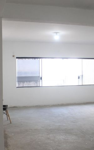 Casa à venda com 240m², 3 quartos e 4 vagasSala