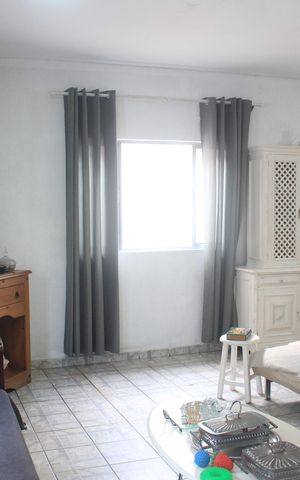 Casa à venda com 240m², 3 quartos e 4 vagasSala