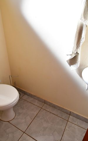 Casa à venda com 216m², 2 quartos e sem vagaLavabo