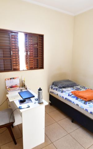 Casa à venda com 216m², 2 quartos e sem vagaQuarto 1
