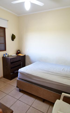 Casa à venda com 216m², 2 quartos e sem vagaQuarto 2