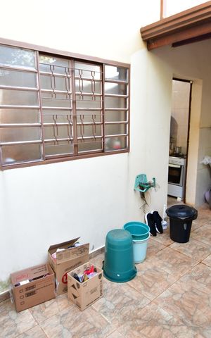Casa à venda com 216m², 2 quartos e sem vagaÁrea de Serviço