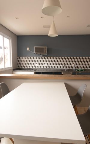 Apartamento para alugar com 47m², 2 quartos e 1 vaga Apartamento para alugar com 47m², 2 quartos e 1 vagaÁrea comum - Salão de festas
