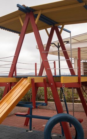 Apartamento para alugar com 47m², 2 quartos e 1 vaga Apartamento para alugar com 47m², 2 quartos e 1 vagaÁrea comum - Playground