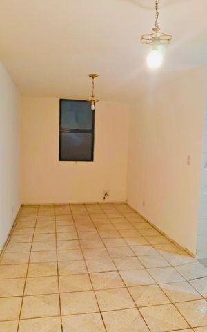 Apartamento à venda com 58m², 2 quartos e 1 vaga Apartamento à venda com 58m², 2 quartos e 1 vagaBanheiro