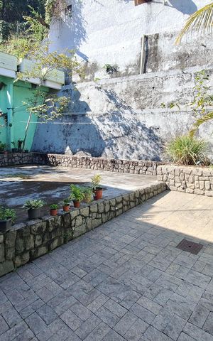 Casa à venda com 250m², 4 quartos e 4 vagas Casa à venda com 250m², 4 quartos e 4 vagasQuintal
