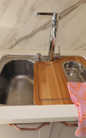 Apartamento à venda com 70m², 2 quartos e 2 vagasCozinha - Pia