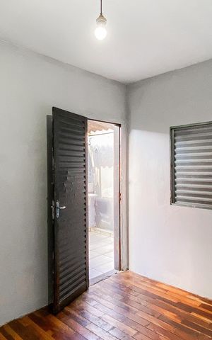 Casa para alugar com 20m², 1 quarto e sem vaga Casa para alugar com 20m², 1 quarto e sem vagaQuarto
