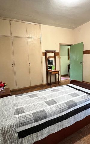 Casa para alugar com 350m², 4 quartos e 4 vagas