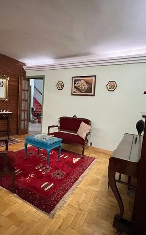 Casa para alugar com 350m², 4 quartos e 4 vagas Casa para alugar com 350m², 4 quartos e 4 vagasSala