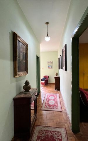 Casa para alugar com 350m², 4 quartos e 4 vagas Casa para alugar com 350m², 4 quartos e 4 vagasCorredor