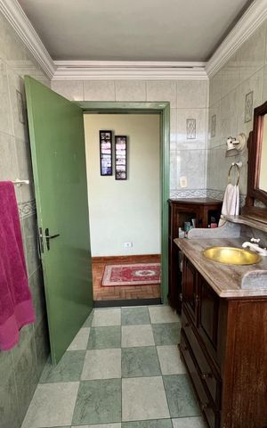 Casa para alugar com 350m², 4 quartos e 4 vagas Casa para alugar com 350m², 4 quartos e 4 vagasBanheiro