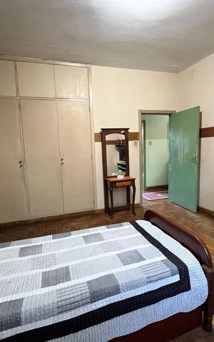 Casa para alugar com 350m², 4 quartos e 4 vagas