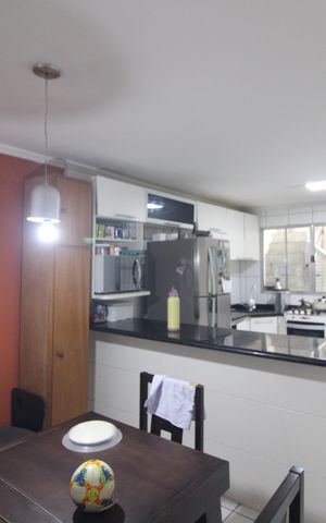 Casa de condomínio à venda com 100m², 3 quartos e 1 vagaCozinha