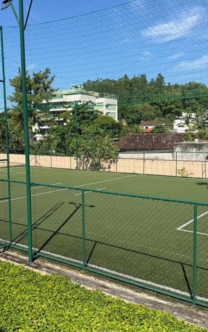 Casa de condomínio à venda com 119m², 4 quartos e 2 vagas Casa de condomínio à venda com 119m², 4 quartos e 2 vagasÁrea externa