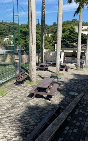 Casa de condomínio à venda com 119m², 4 quartos e 2 vagas Casa de condomínio à venda com 119m², 4 quartos e 2 vagasÁrea externa