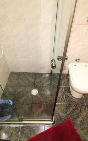 Apartamento à venda com 77m², 2 quartos e sem vagaBanheiro