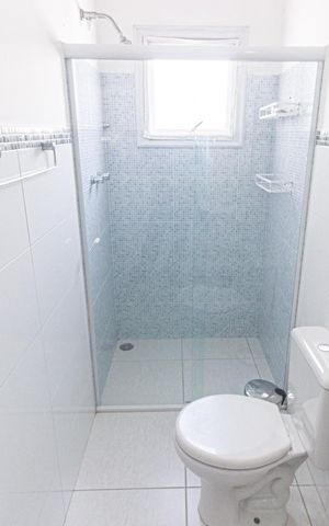 Casa à venda com 184m², 3 quartos e 5 vagas Casa à venda com 184m², 3 quartos e 5 vagasBanheiro 1