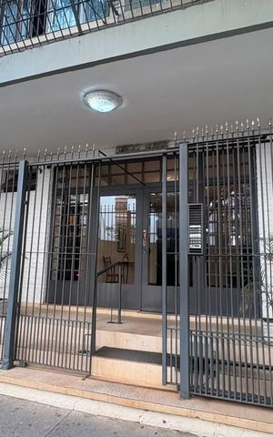 Apartamento à venda com 120m², 2 quartos e sem vaga Apartamento à venda com 120m², 2 quartos e sem vagaFachada